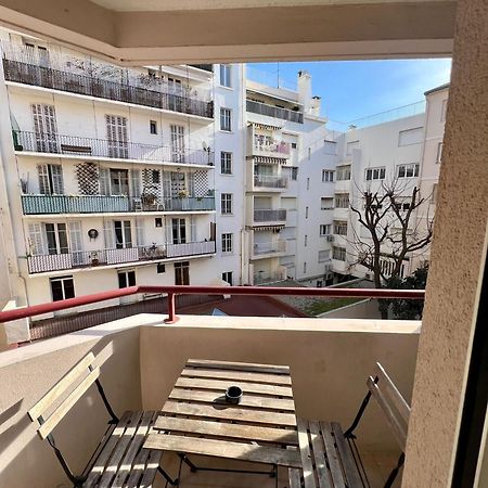 Studio Climatise, Cosy Et Calme Au Centre Ville Antibes Exteriör bild